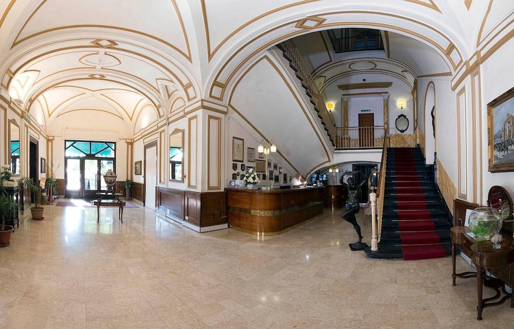 Hotel Dei Principati Baronissi Exterior foto
